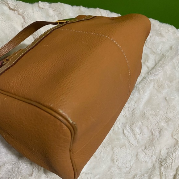 Burberry’s leather brown tan bag -good used condition -firm - Picture 5 of 14